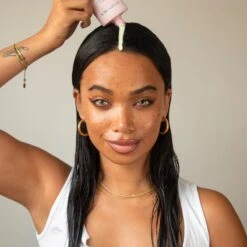 Coco & Eve Like A Virgin Deep Clean Scalp Scrub -Kérastase Boutique coco eve like a virgin deep clean scalp scrub gommage purifiant en profondeur pour cuir chevelu 3