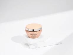 Kérastase Curl Manifesto Masque Beurre Haute Nutrition -Kérastase Boutique kerastase curl manifesto masque beurre haute nutrition masque nourrissant pour cheveux boucles et frise 3