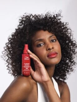 Wella Professionals Ultimate Repair Miracle Hair Rescue 8 Wella Professionals Ultimate Repair Miracle Hair Rescue -Kérastase Boutique wella professionals ultimate repair miracle hair rescue serum sans rincage en spray pour cheveux abimes 2